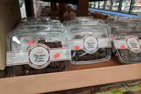 Maria's Cakes and Confections photo 2